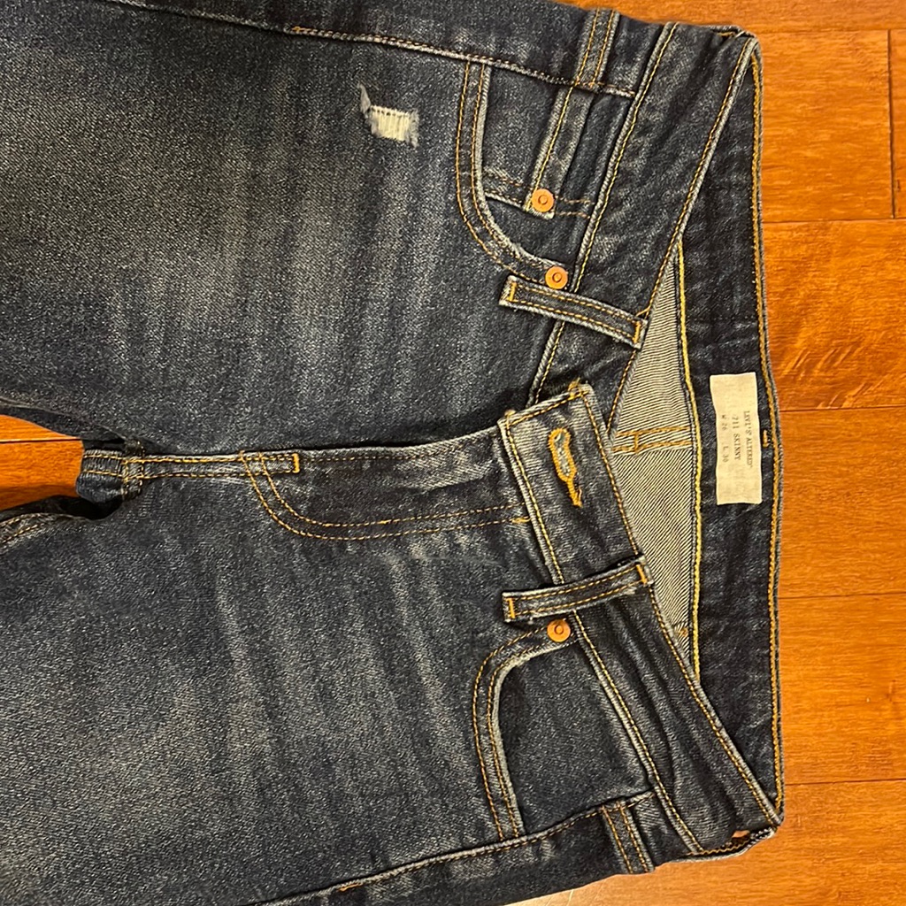 Brand New Levis 711 Skinny Jeans